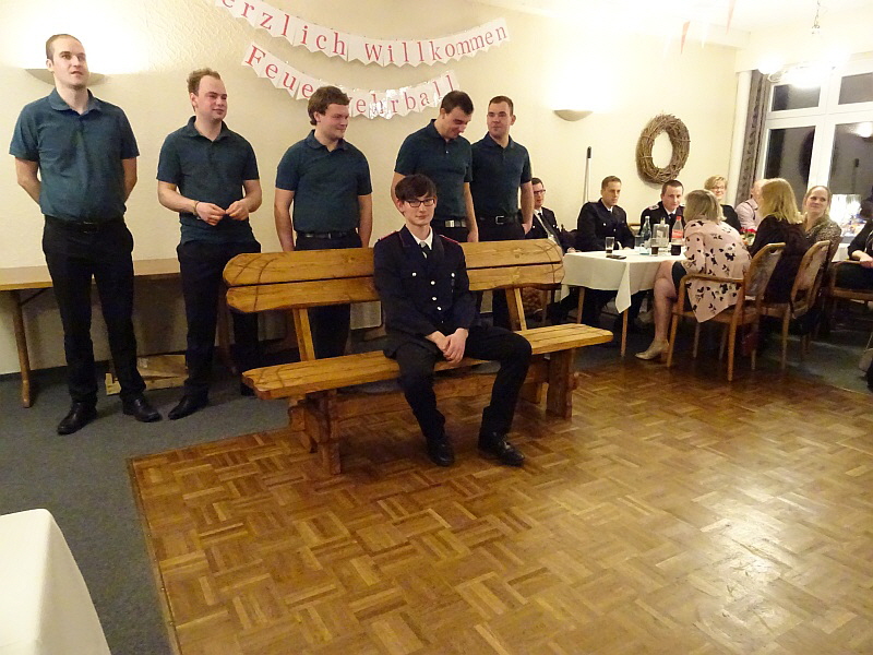 25-FFW-Ball-07